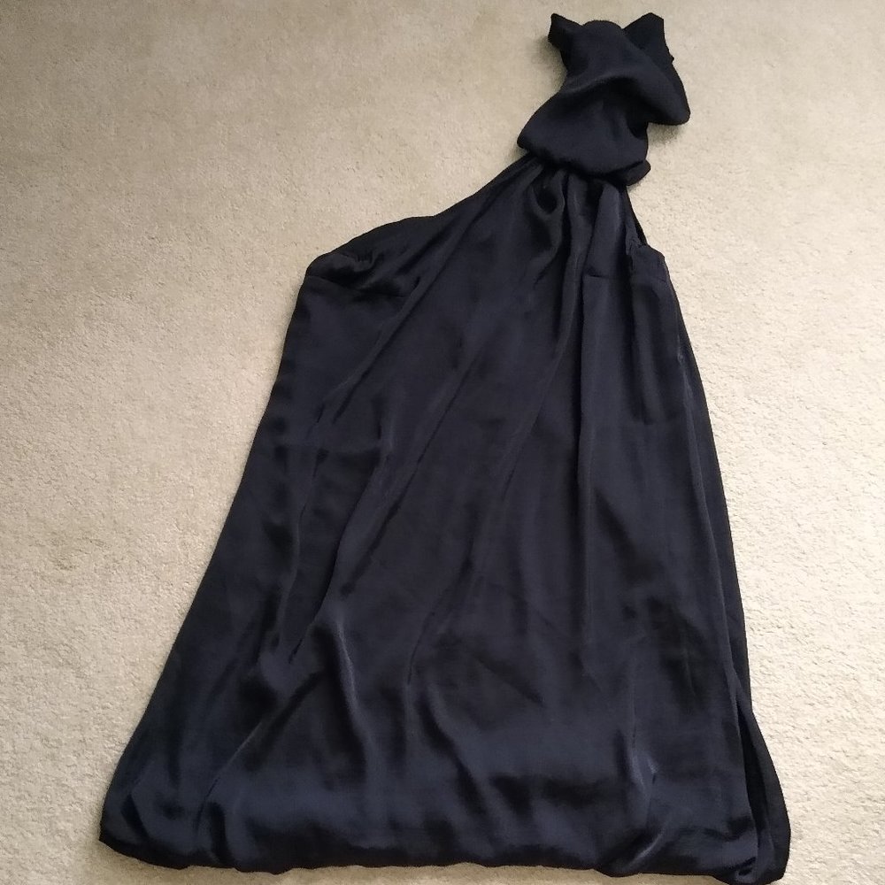 One shoulder black dress